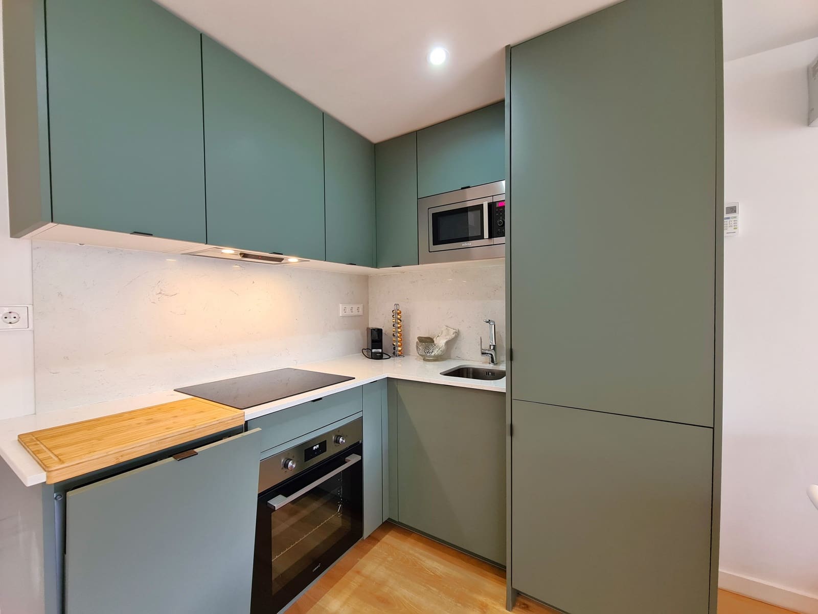 2 soverom Leilighet til salgs i Estepona med svømmebasseng - € 270 000 (Ref: 9330481)