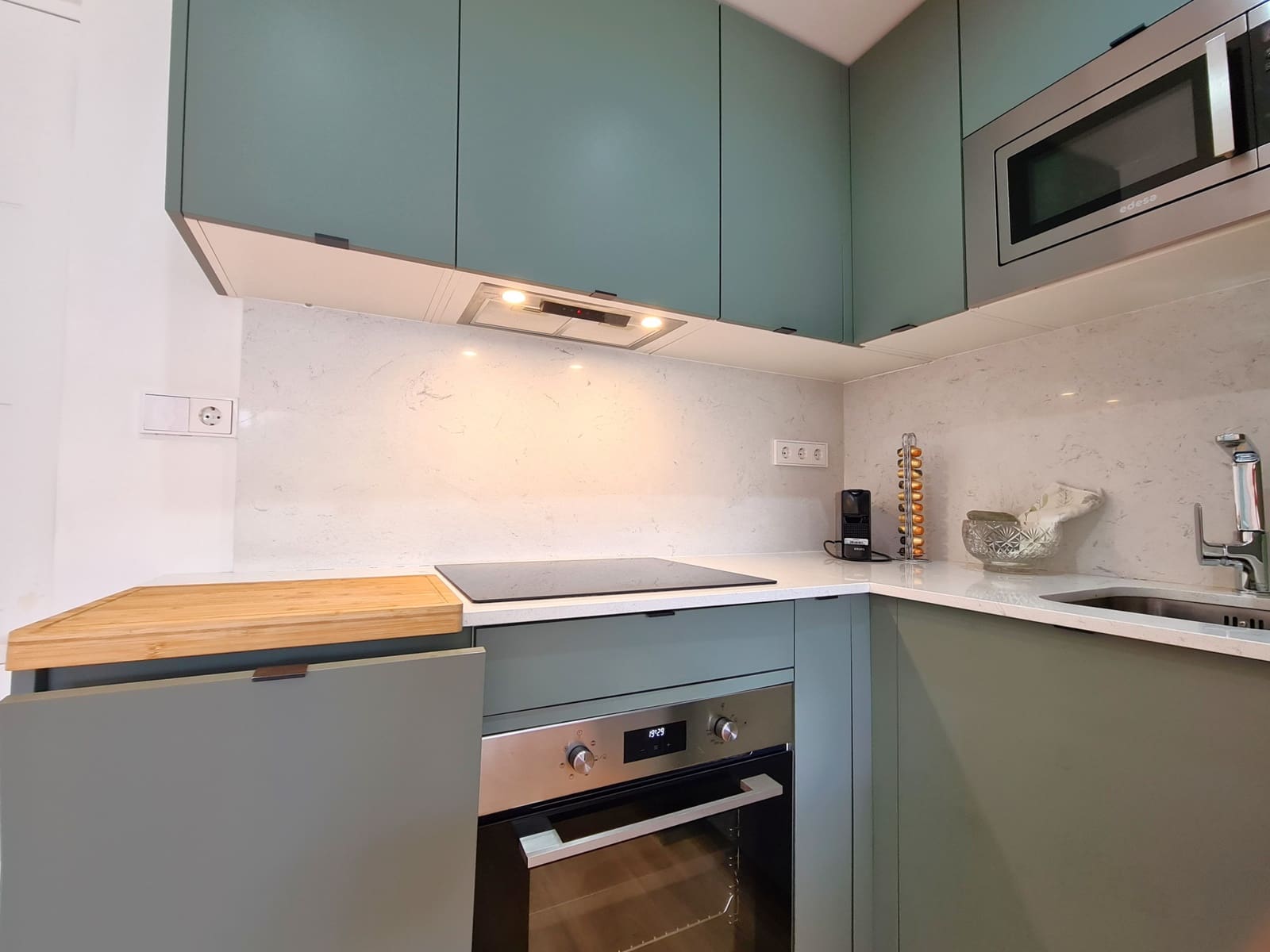 2 soverom Leilighet til salgs i Estepona med svømmebasseng - € 270 000 (Ref: 9330481)