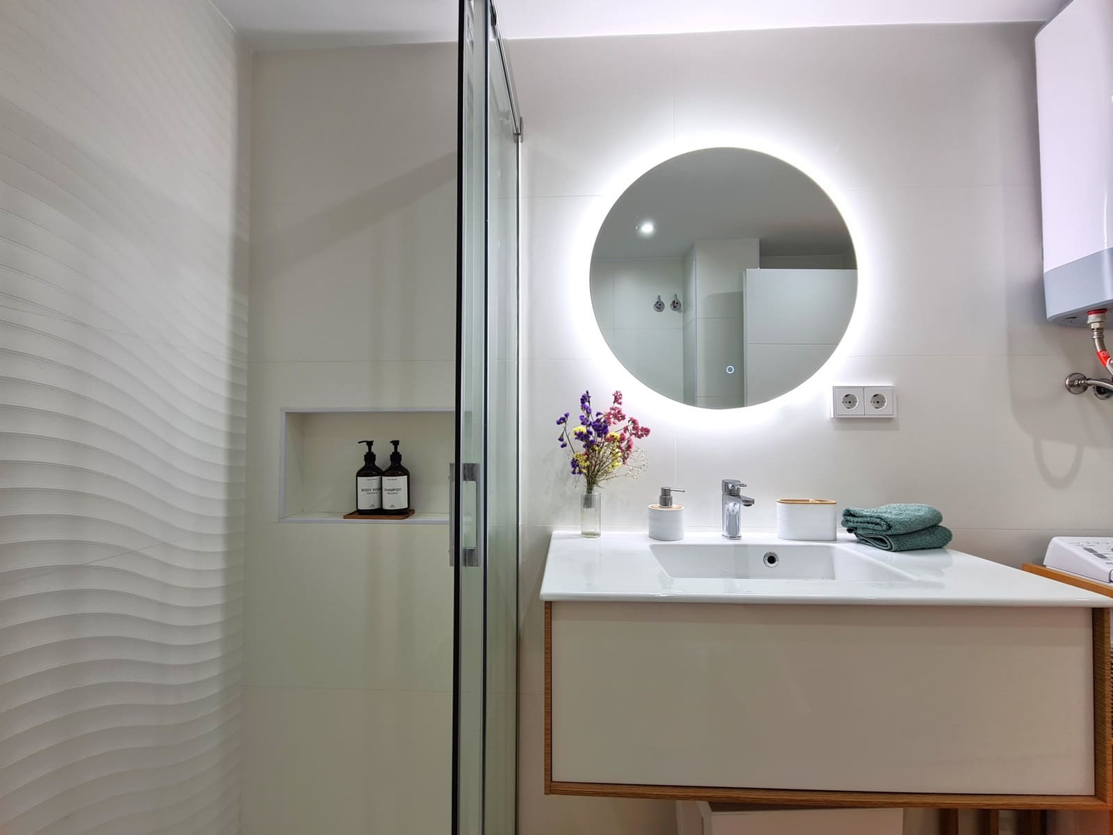 2 soverom Leilighet til salgs i Estepona med svømmebasseng - € 270 000 (Ref: 9330481)