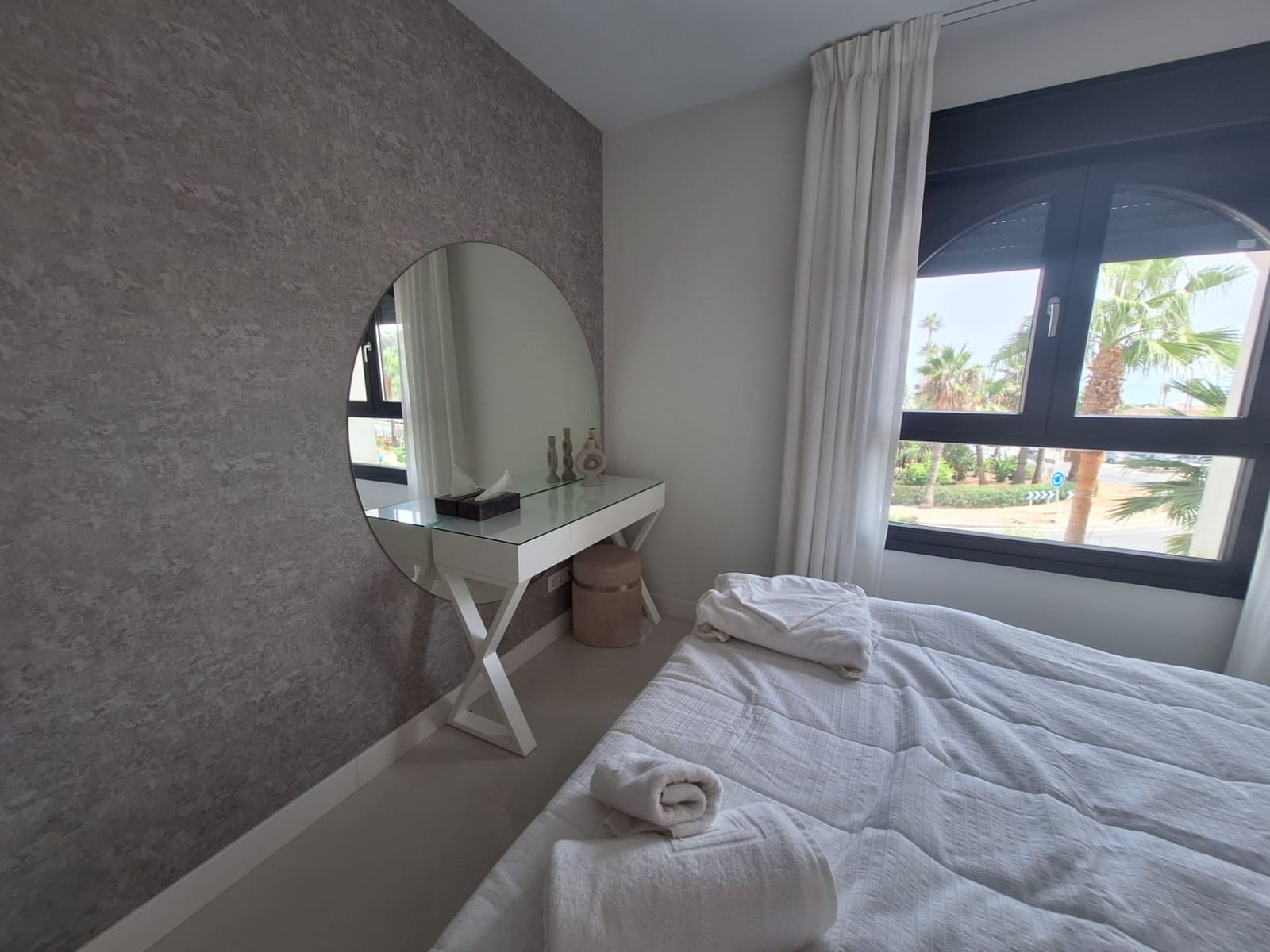 2 sypialnia Apartament na sprzedaż w Manilva z basenem garażem - 379 000 € (Ref: 9334593)