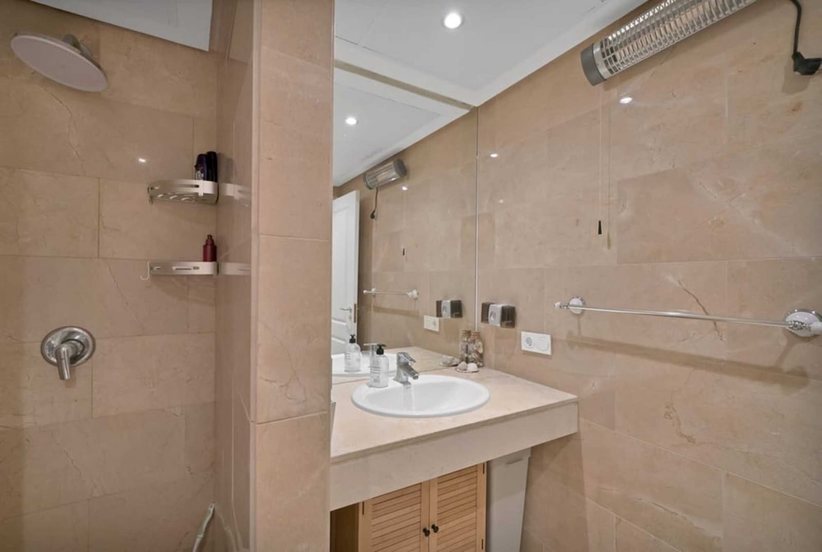 3 sovrum Lägenhet till salu i Manilva med pool garage - 319 000 € (Ref: 9341025)