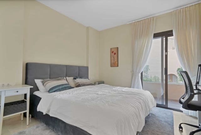 Apartamento de 3 habitaciones en Manilva en venta con piscina garaje - 319.000 € (Ref: 9341025)