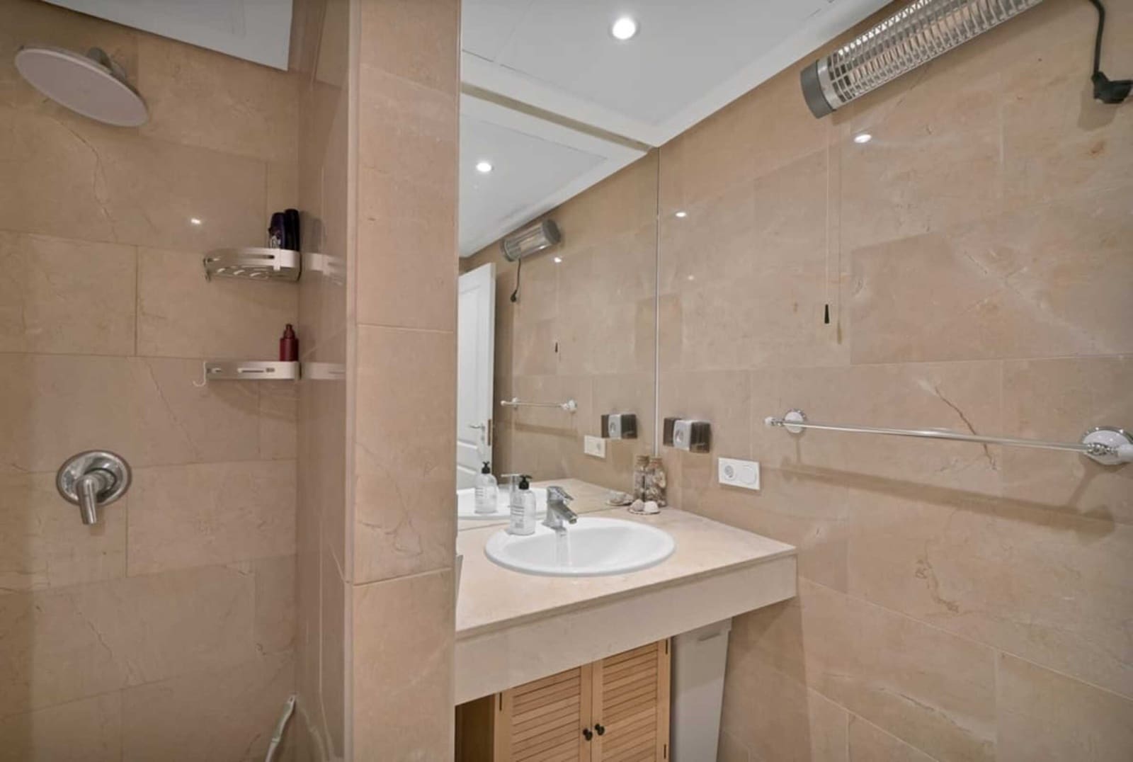 3 bedroom Apartment for sale in Manilva with pool garage - € 319,000 (Ref: 9341025)