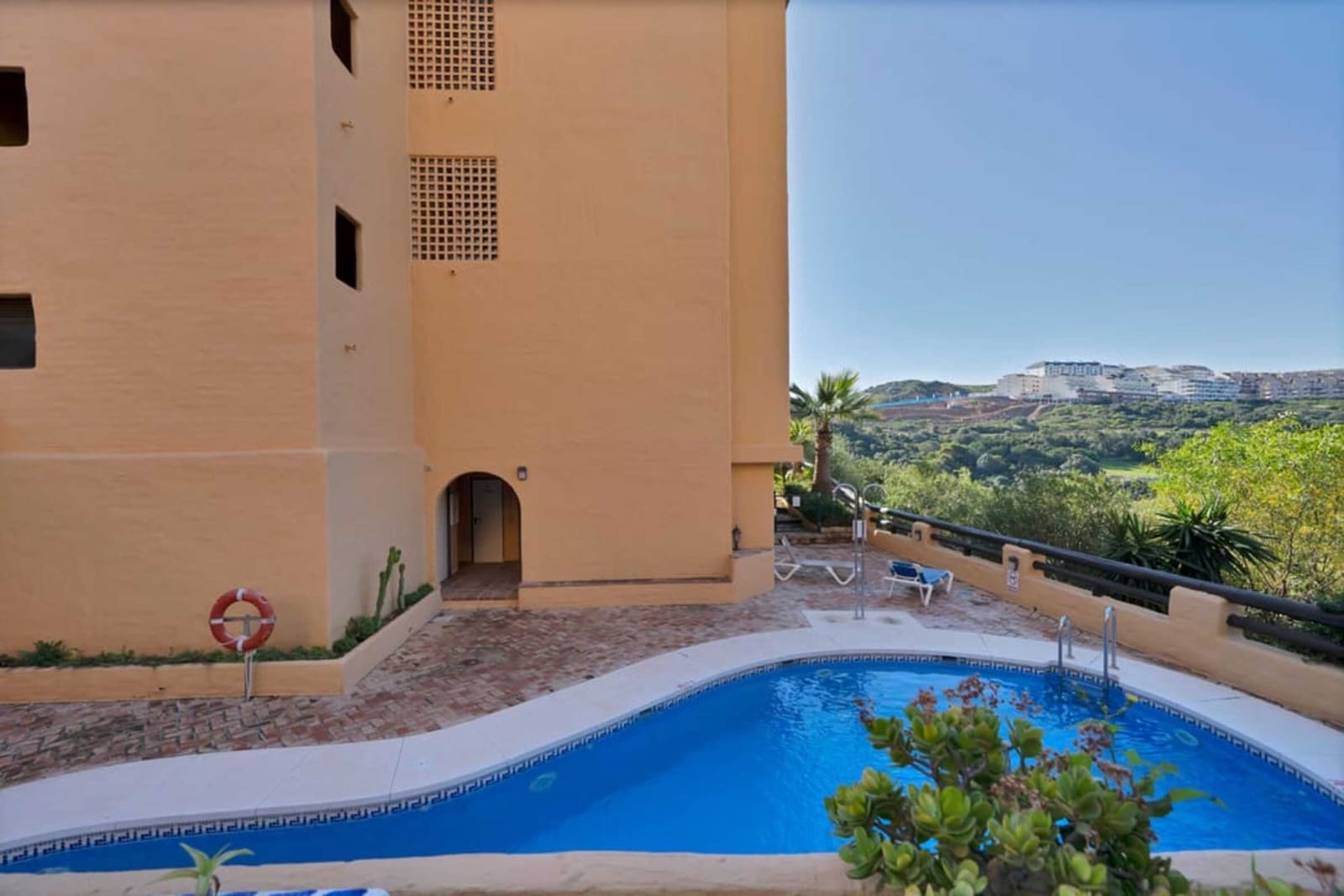 3 bedroom Apartment for sale in Manilva with pool garage - € 319,000 (Ref: 9341025)