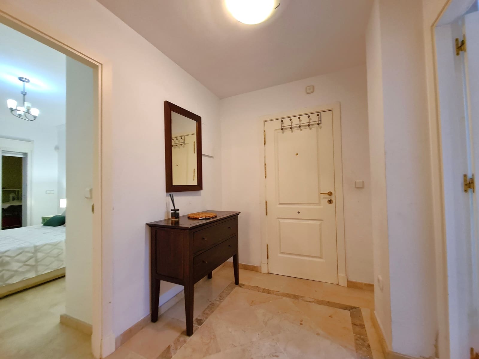 1 soverom Leilighet til salgs i Sotogrande med garasje - € 270 000 (Ref: 9353242)