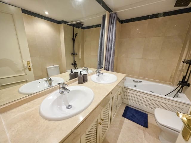 3 sovrum Lägenhet till salu i Puerto de Sotogrande - La Marina, San Roque med pool - 699 000 € (Ref: 9353243)