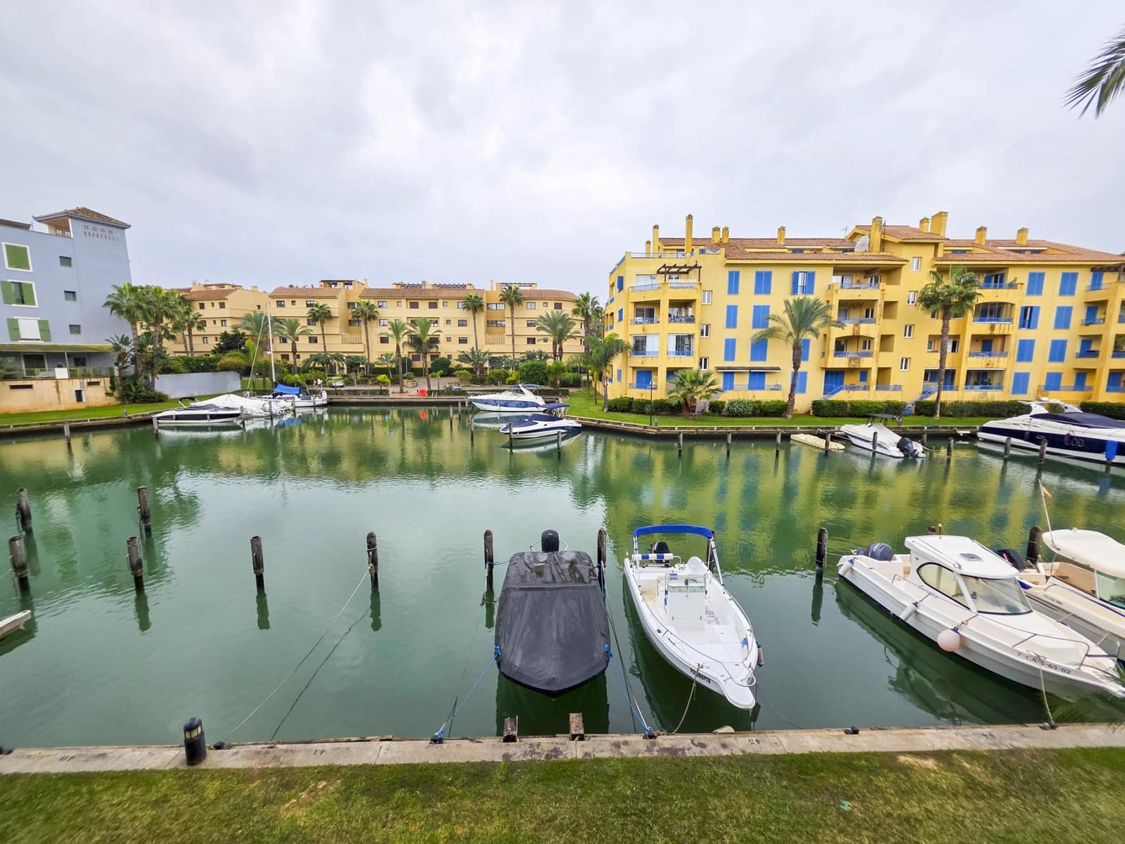 3 sovrum Lägenhet till salu i Sotogrande med pool - 699 000 € (Ref: 9353243)