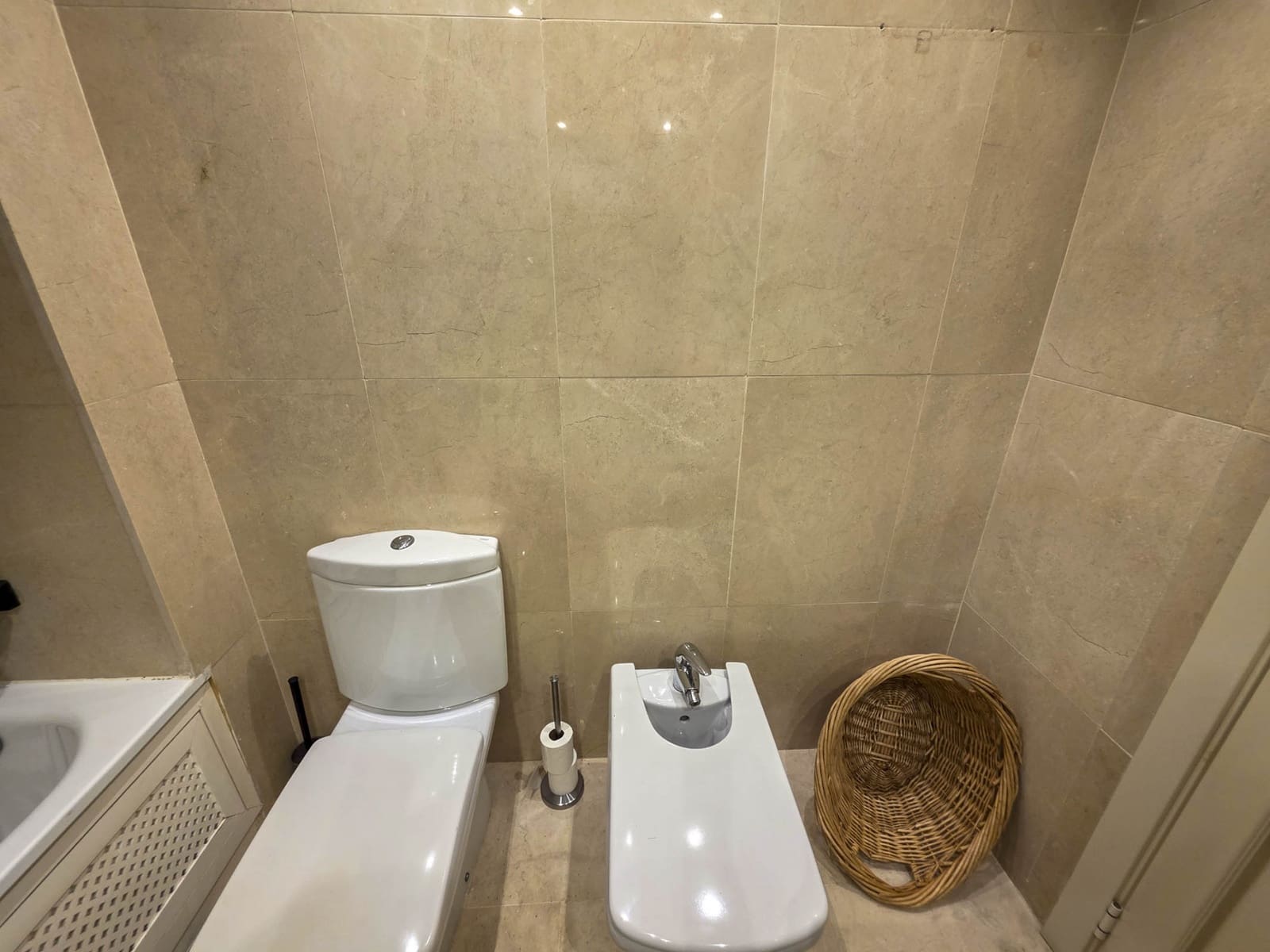 3 sovrum Lägenhet till salu i Sotogrande med pool - 699 000 € (Ref: 9353243)