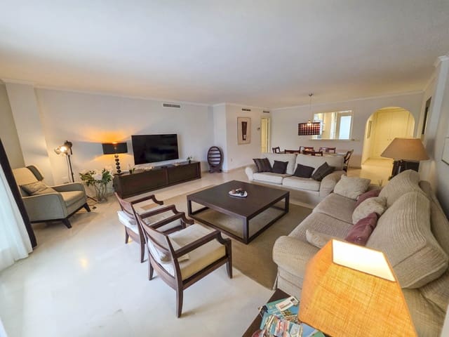 3 sovrum Lägenhet till salu i Puerto de Sotogrande - La Marina, San Roque med pool - 699 000 € (Ref: 9353243)