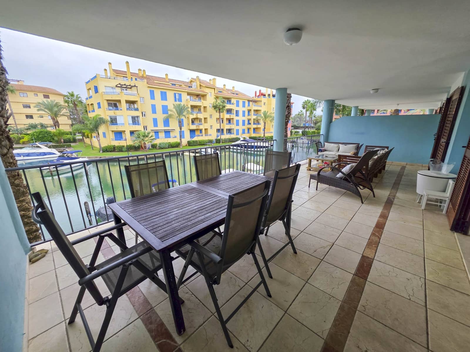 3 sovrum Lägenhet till salu i Sotogrande med pool - 699 000 € (Ref: 9353243)