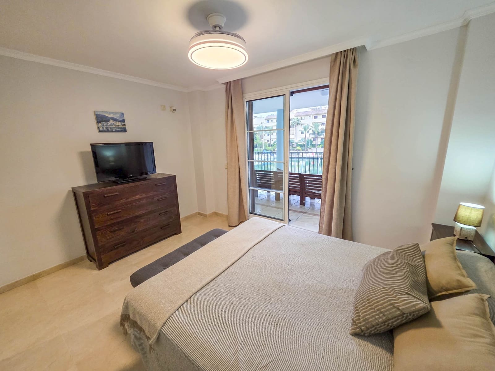 3 bedroom Apartment for sale in Sotogrande with pool - € 680,000 (Ref: 9353243)