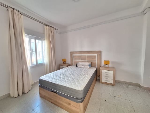 4 quarto Apartamento para venda em San Enrique de Guadiaro, San Roque - 208 000 € (Ref: 9362056)