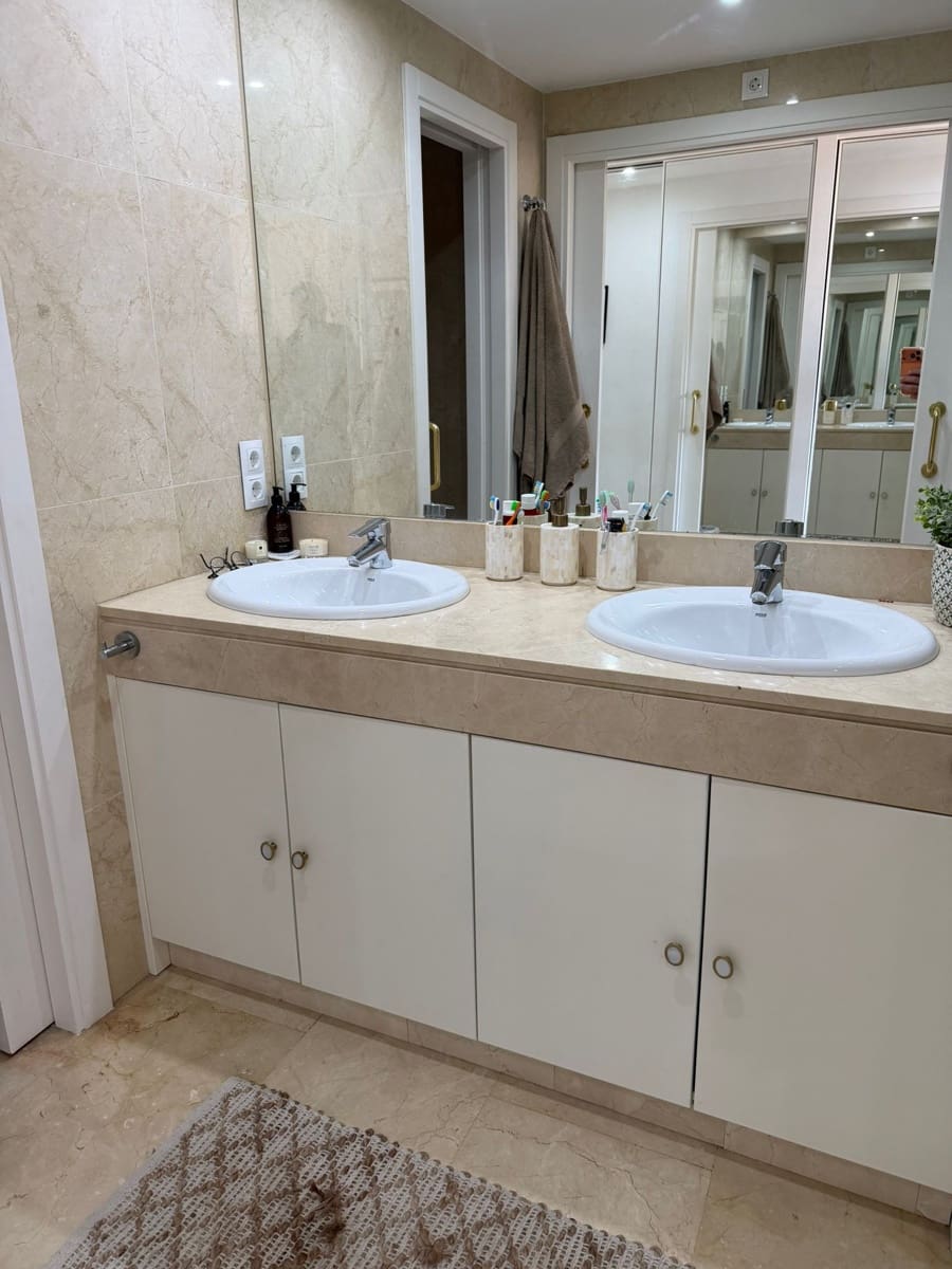 3 quarto Apartamento para venda em Manilva com piscina garagem - 595 000 € (Ref: 9390382)