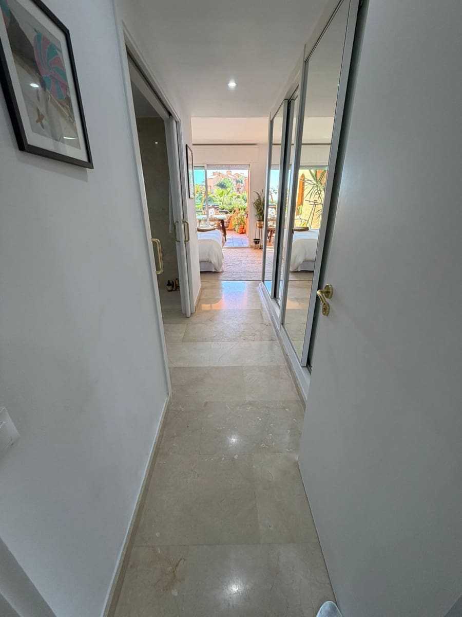 3 quarto Apartamento para venda em Manilva com piscina garagem - 595 000 € (Ref: 9390382)