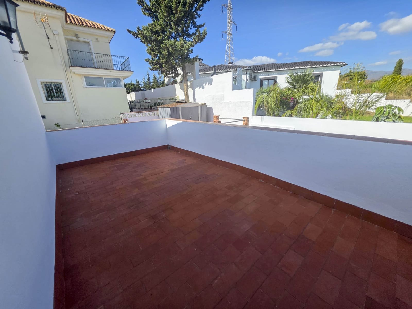 3 slaapkamer Villa te koop in Estepona met zwembad garage - € 998.500 (Ref: 9395865)