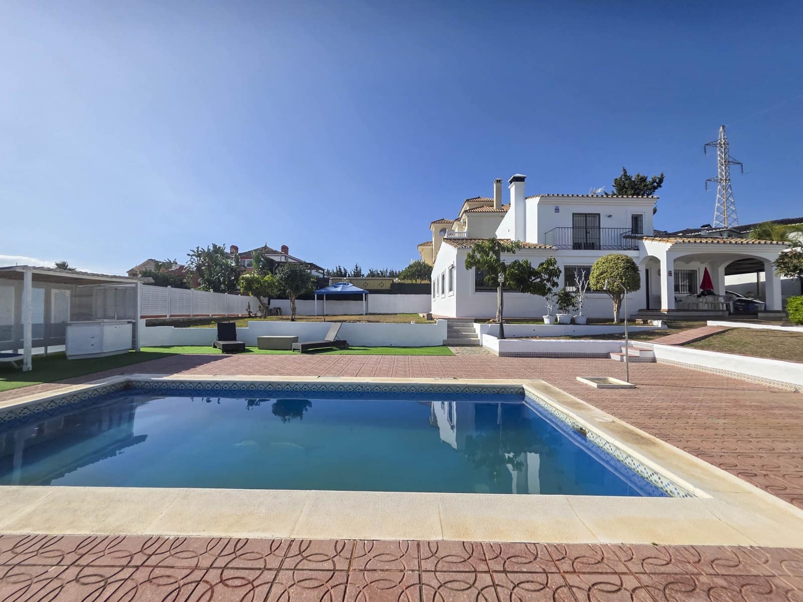 3 slaapkamer Villa te koop in Estepona met zwembad garage - € 998.500 (Ref: 9395865)