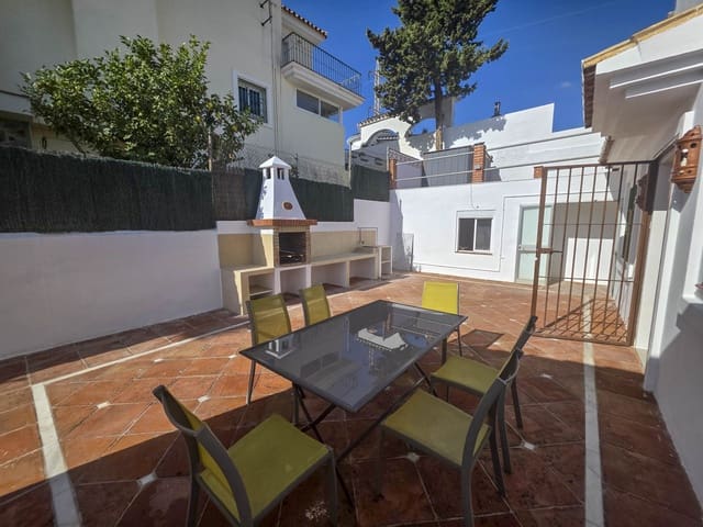 3 slaapkamer Villa te koop in Estepona met zwembad garage - € 998.500 (Ref: 9395865)