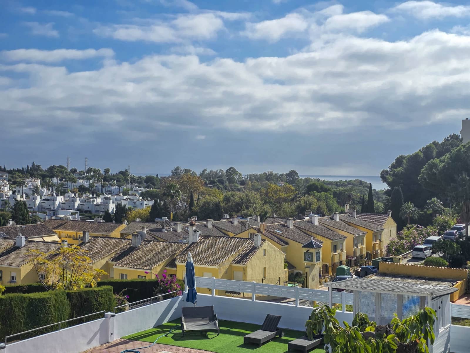 3 slaapkamer Villa te koop in Estepona met zwembad garage - € 998.500 (Ref: 9395865)