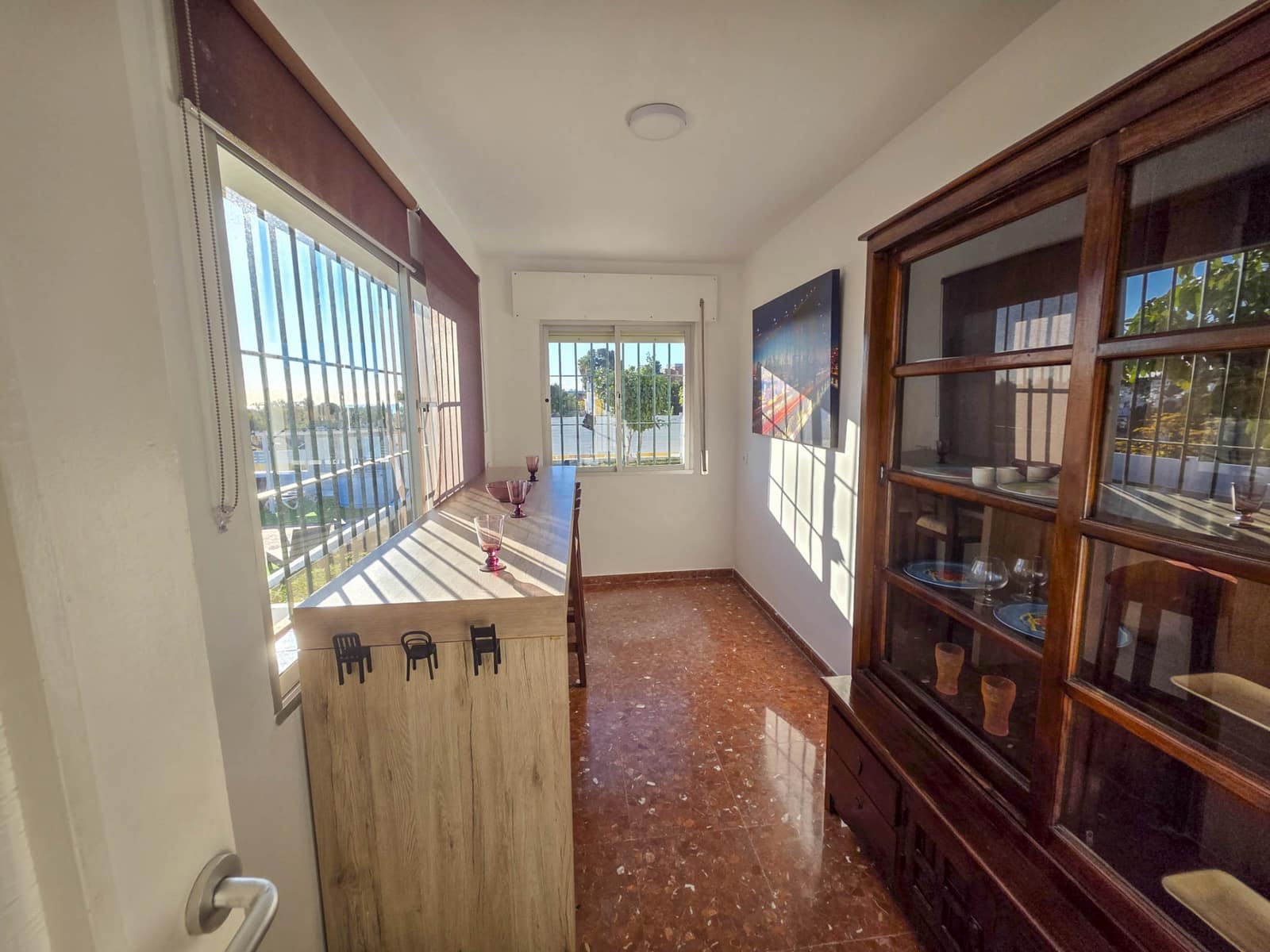 3 bedroom Villa for sale in Estepona with pool garage - € 948,500 (Ref: 9395865)