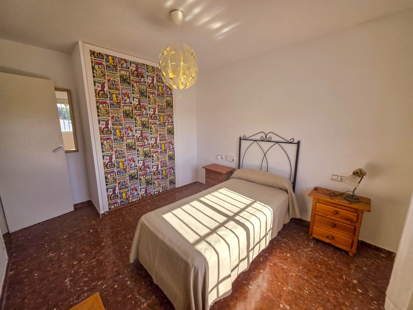 3 bedroom Villa for sale in Estepona with pool garage - € 948,500 (Ref: 9395865)