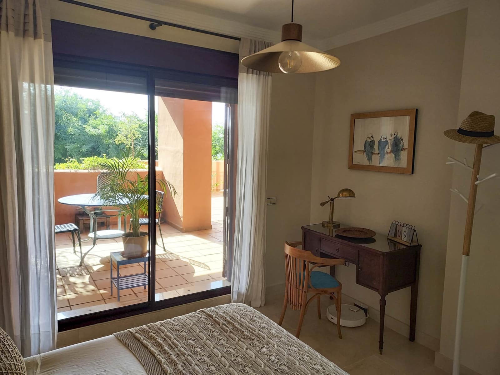 2 sypialnia Apartament na sprzedaż w La Duquesa / Puerto de la Duquesa z basenem garażem - 329 000 € (Ref: 9398240)