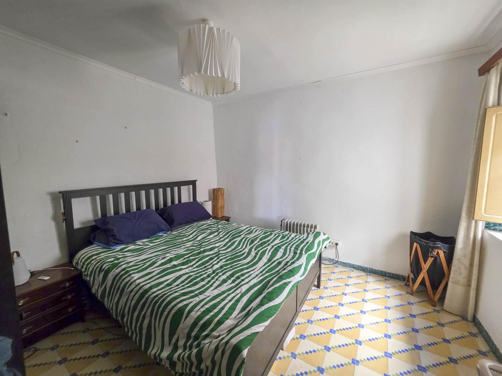 3 bedroom Townhouse for sale in Jimena de la Frontera - € 120,000 (Ref: 9403007)