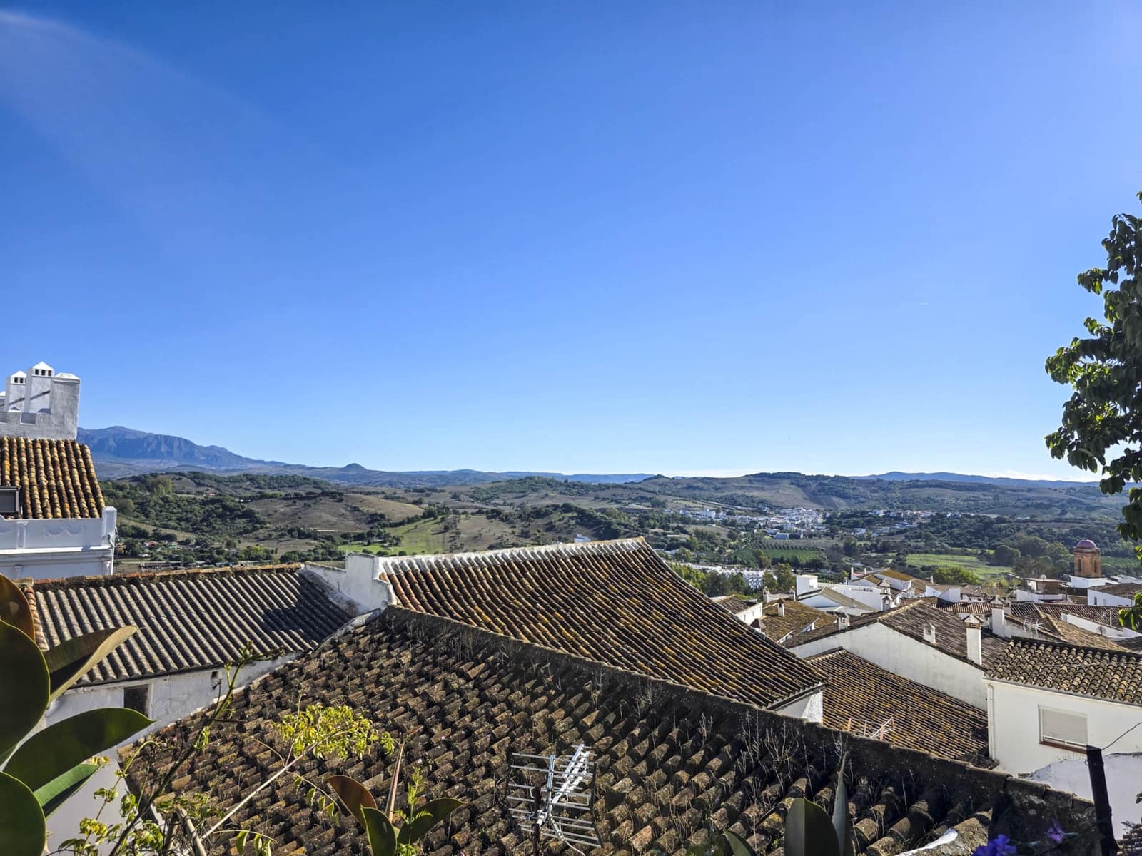 3 bedroom Townhouse for sale in Jimena de la Frontera - € 120,000 (Ref: 9403007)