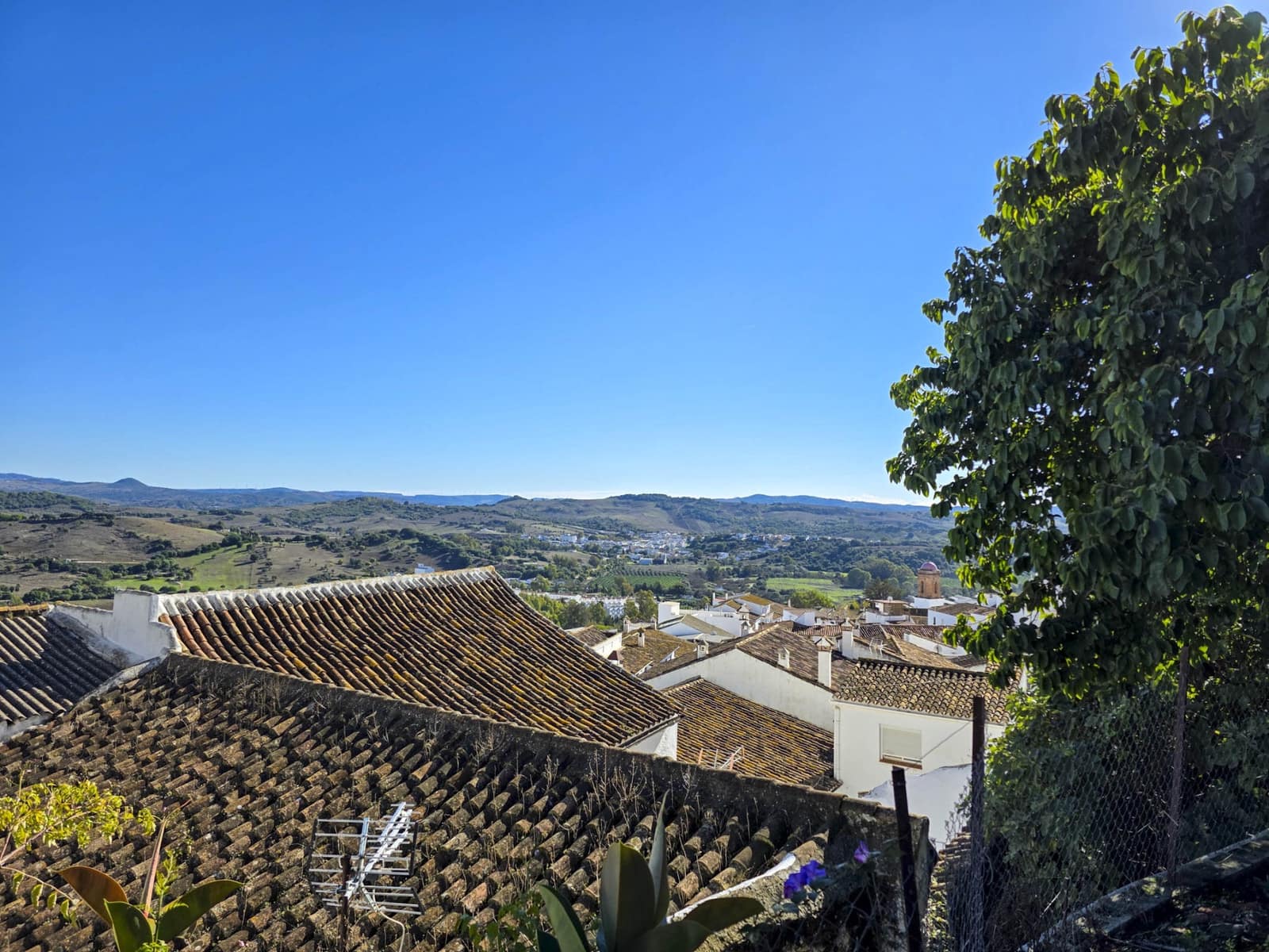 3 bedroom Townhouse for sale in Jimena de la Frontera - € 120,000 (Ref: 9403007)