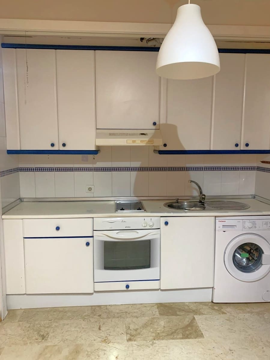 Studio à vendre à San Luis de Sabinillas - 138 000 € (Ref: 9433013)