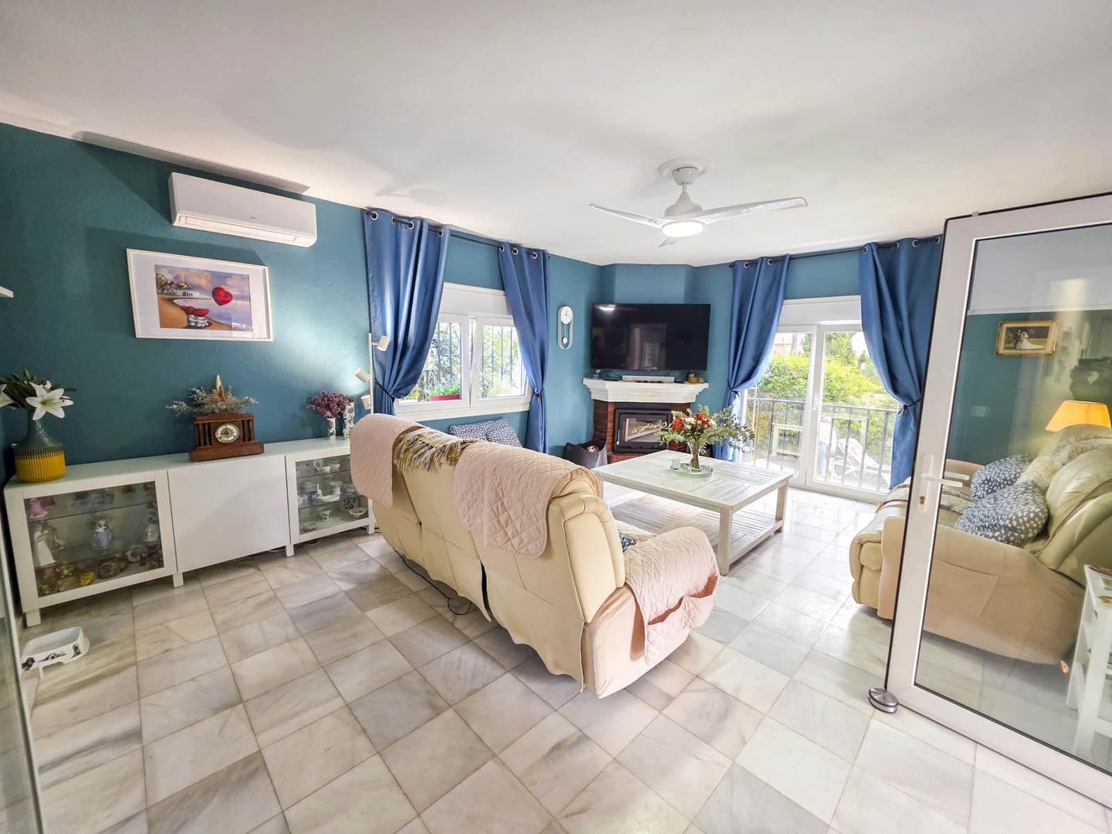 4 bedroom Villa for sale in La Duquesa / Puerto de la Duquesa with pool garage - € 860,000 (Ref: 9433268)