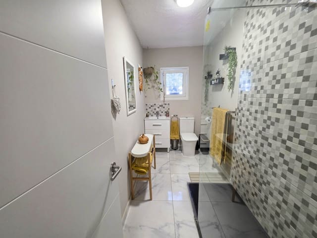 4 soverom Villa til salgs i La Duquesa / Puerto de la Duquesa, Manilva med svømmebasseng garasje - € 860 000 (Ref: 9433268)