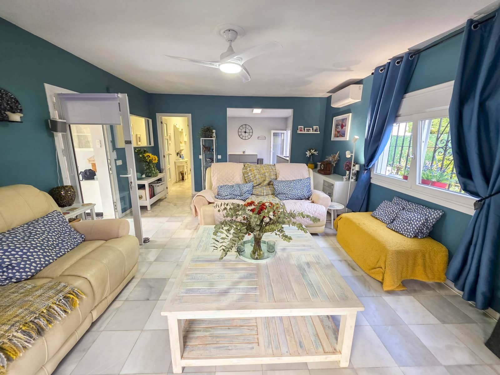 4 bedroom Villa for sale in La Duquesa / Puerto de la Duquesa with pool garage - € 860,000 (Ref: 9433268)