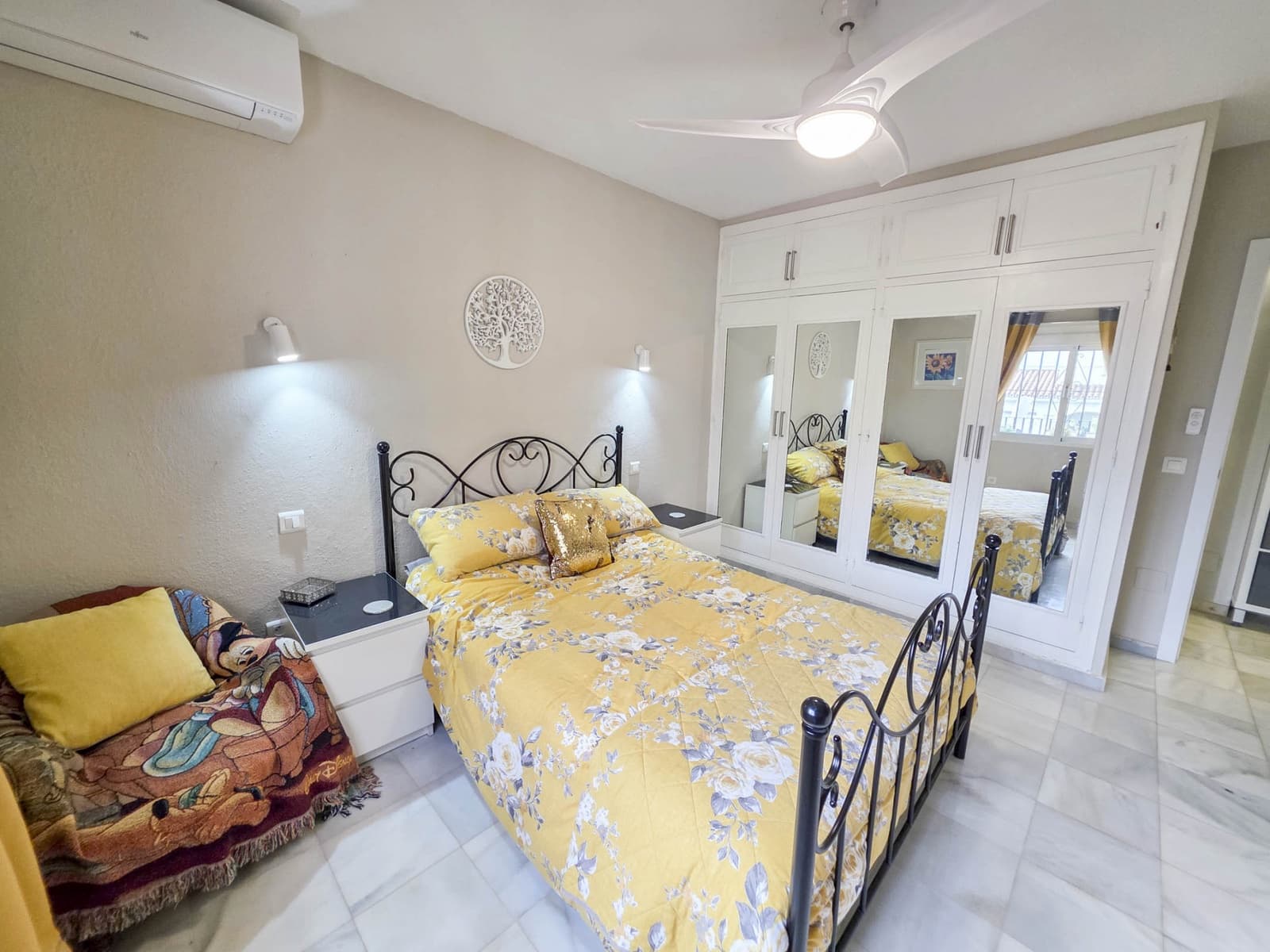 4 bedroom Villa for sale in La Duquesa / Puerto de la Duquesa with pool garage - € 860,000 (Ref: 9433268)