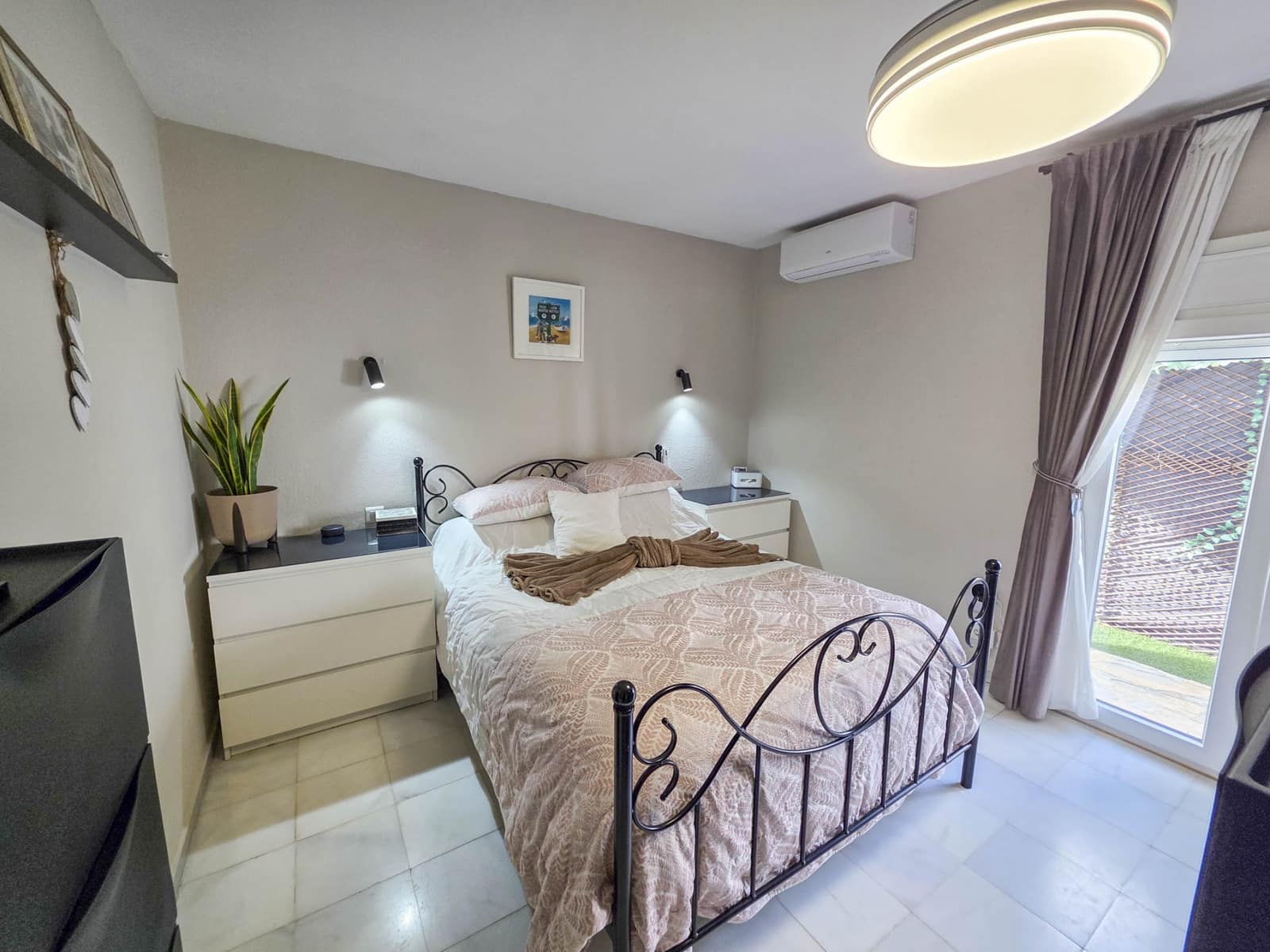 4 bedroom Villa for sale in La Duquesa / Puerto de la Duquesa with pool garage - € 860,000 (Ref: 9433268)