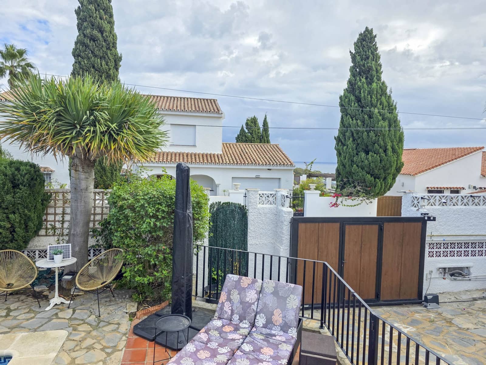 4 bedroom Villa for sale in La Duquesa / Puerto de la Duquesa with pool garage - € 860,000 (Ref: 9433268)