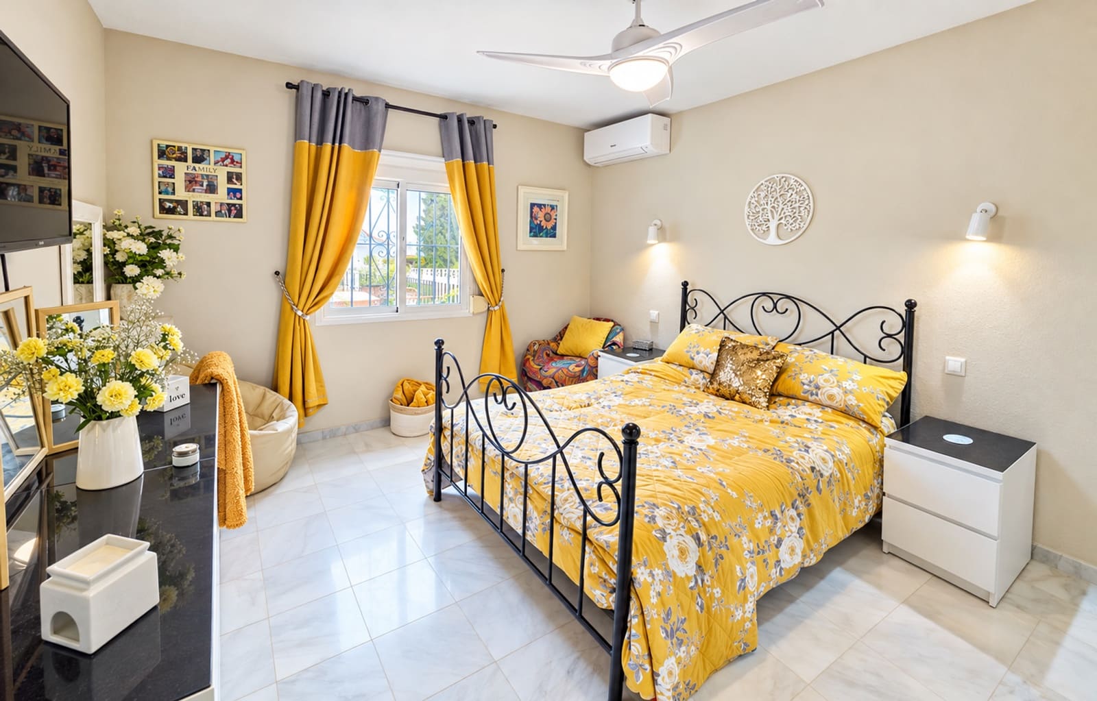 4 bedroom Villa for sale in La Duquesa / Puerto de la Duquesa with pool garage - € 825,000 (Ref: 9433268)