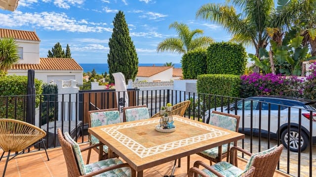 4 chambre Villa/Maison à vendre à La Duquesa / Puerto de la Duquesa, Manilva avec piscine garage - 825 000 € (Ref: 9433268)