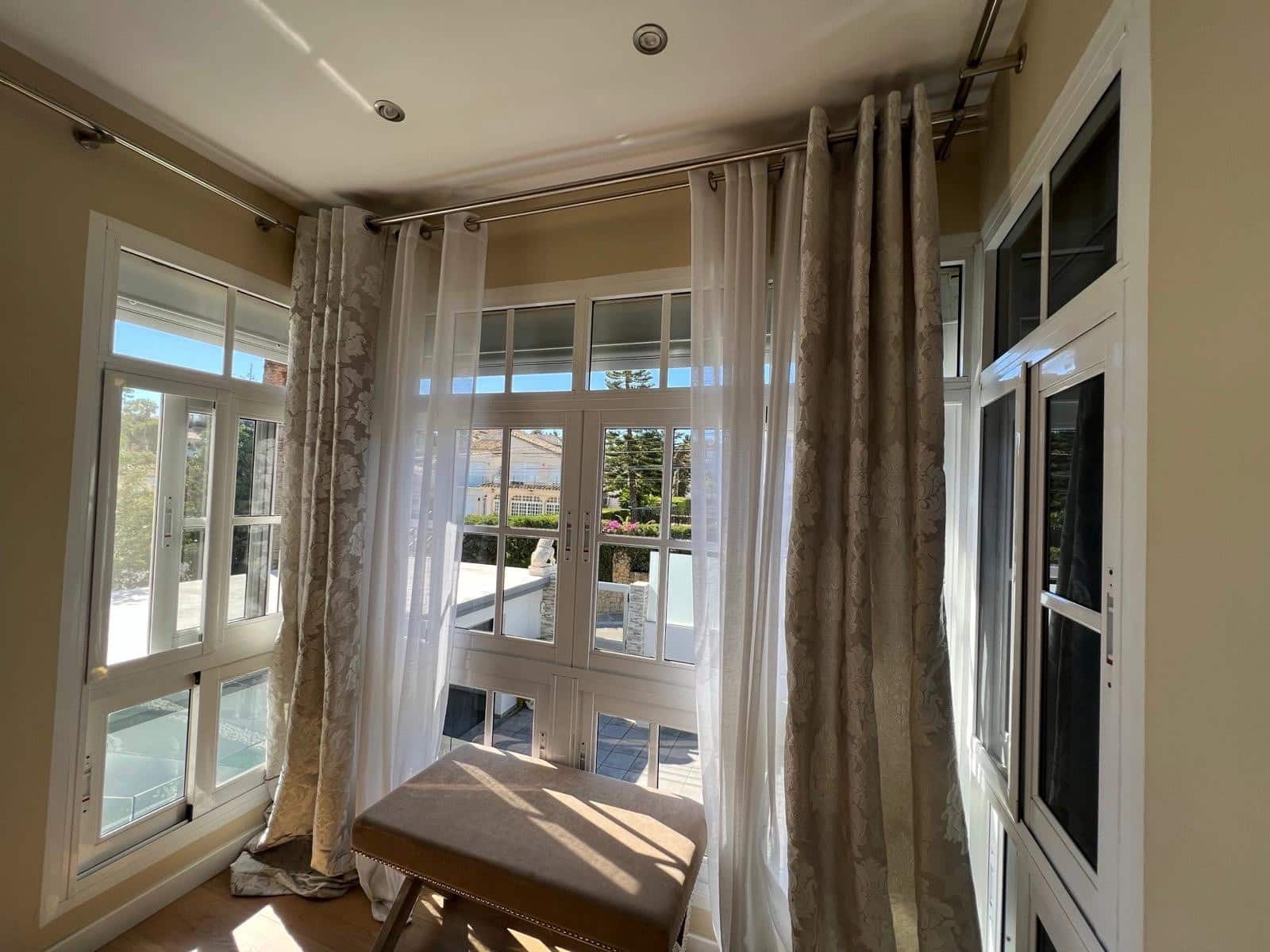 3 slaapkamer Villa te koop in Estepona met zwembad garage - € 1.150.000 (Ref: 9448669)