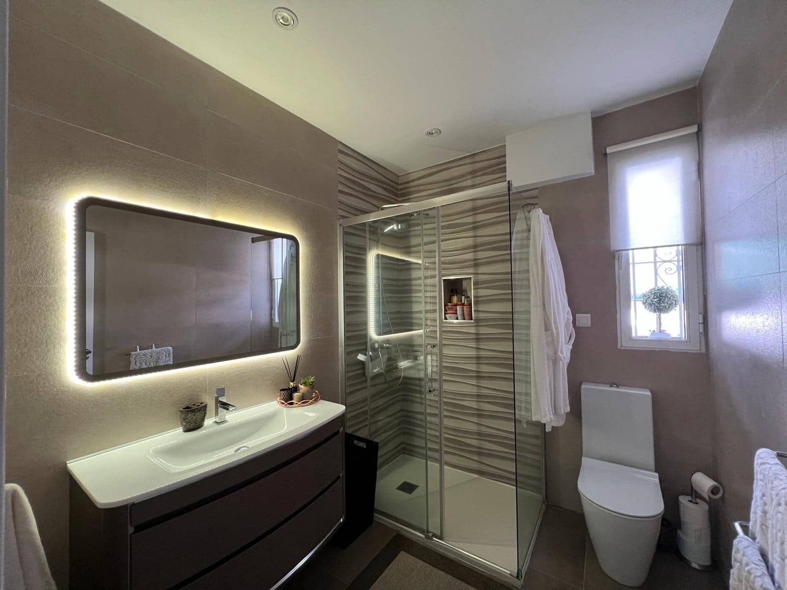 3 slaapkamer Villa te koop in Estepona met zwembad garage - € 1.150.000 (Ref: 9448669)