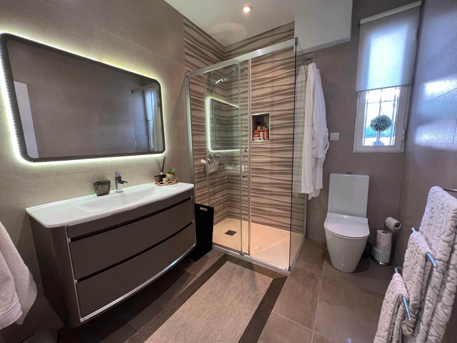 3 slaapkamer Villa te koop in Estepona met zwembad garage - € 1.150.000 (Ref: 9448669)