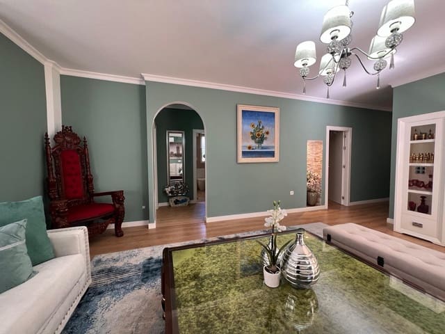 3 slaapkamer Villa te koop in Estepona met zwembad garage - € 1.150.000 (Ref: 9448669)