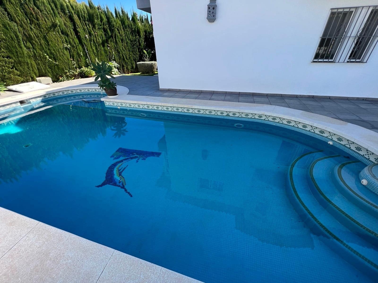 3 slaapkamer Villa te koop in Estepona met zwembad garage - € 1.150.000 (Ref: 9448669)