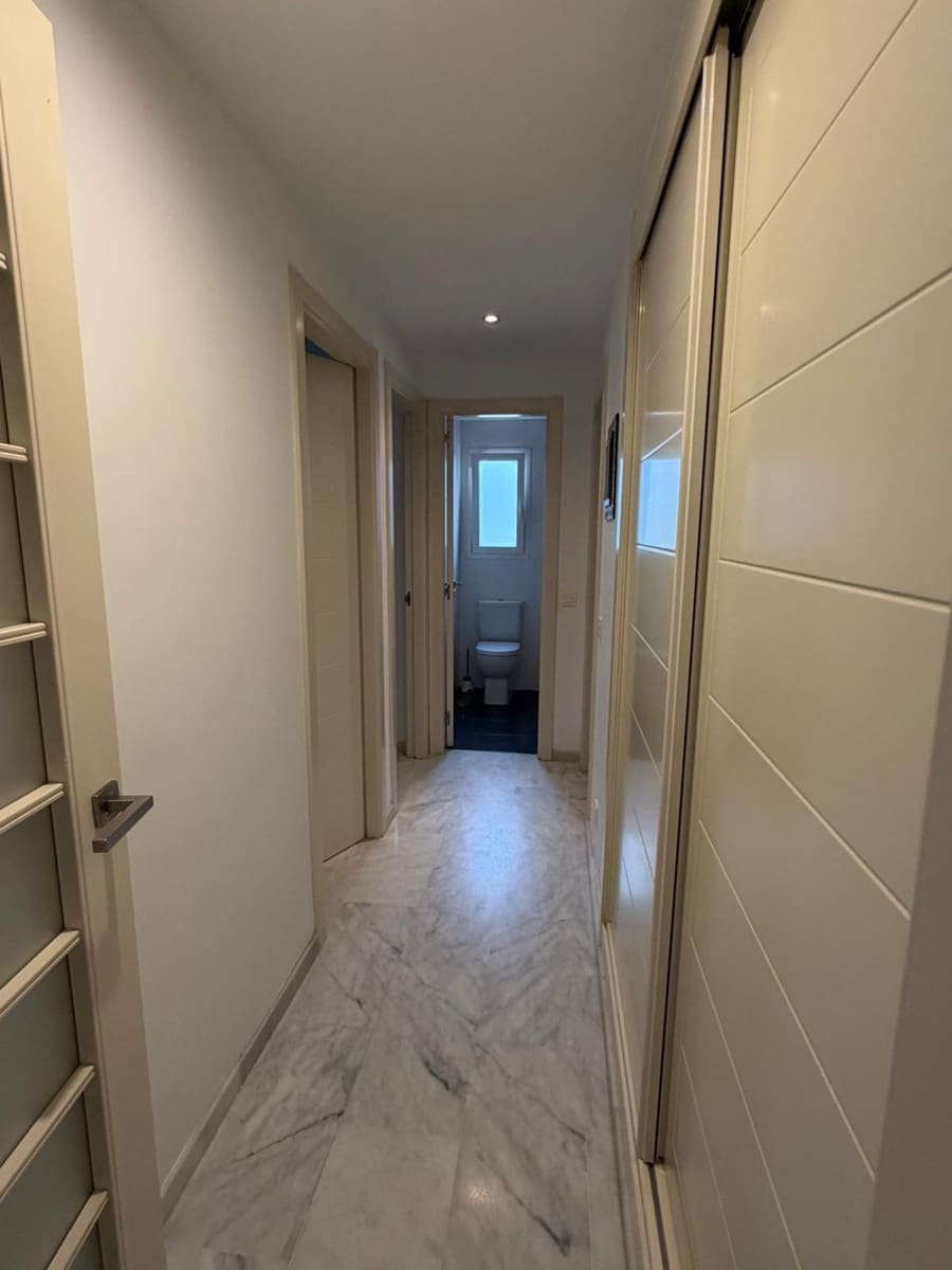 4 makuuhuone Huoneisto myytävänä paikassa Estepona mukana uima-altaan 
autotalli - 319 000 € (Ref: 9485133)