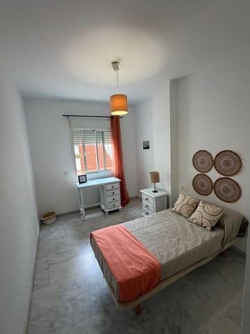 4 makuuhuone Huoneisto myytävänä paikassa Estepona mukana uima-altaan 
autotalli - 319 000 € (Ref: 9485133)