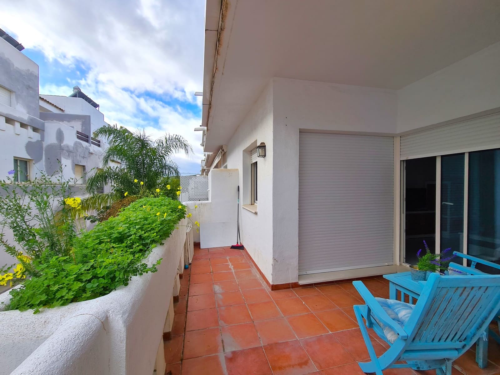 4 sovrum Lägenhet till salu i Estepona med pool garage - 319 000 € (Ref: 9485133)