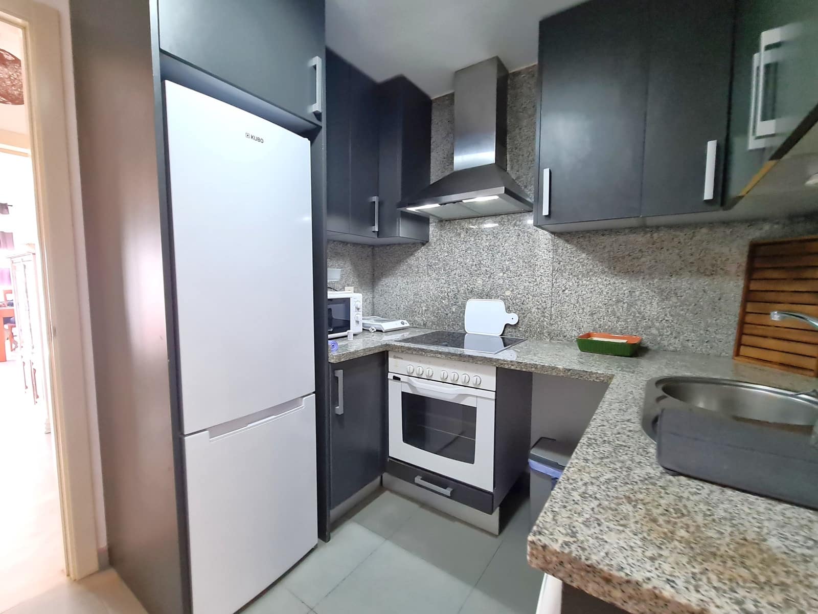 4 sovrum Lägenhet till salu i Estepona med pool garage - 319 000 € (Ref: 9485133)