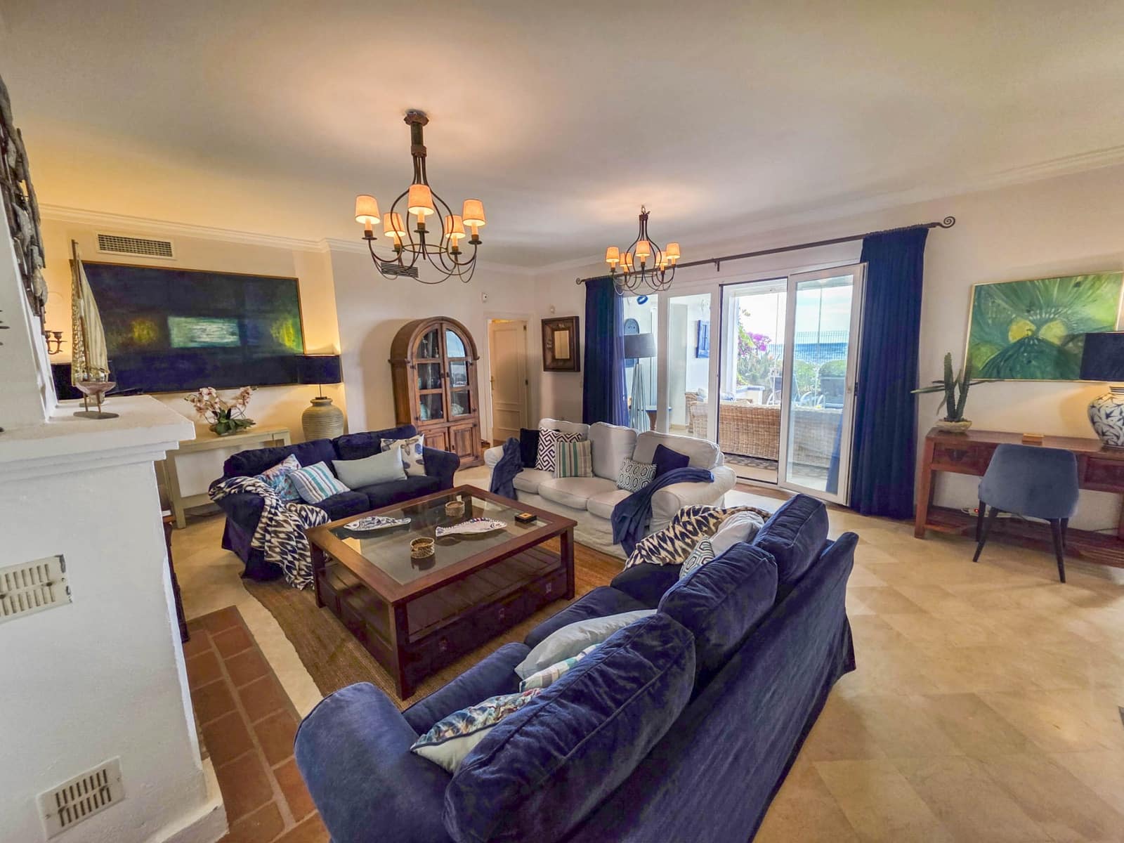 3 bedroom Apartment for sale in Casares with garage - € 995,000 (Ref: 9501954)