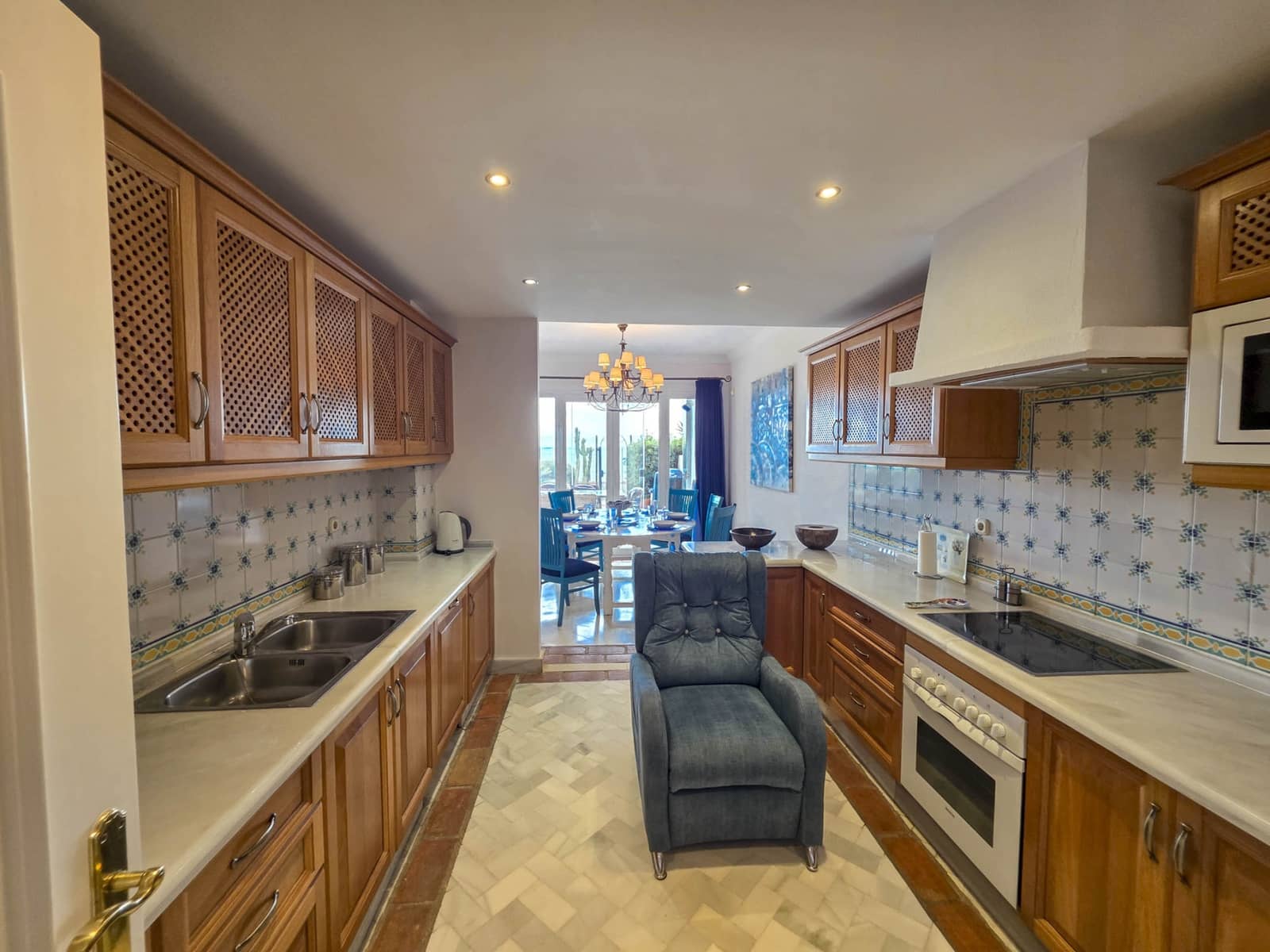 3 slaapkamer Appartement te koop in Casares met garage - € 995.000 (Ref: 9501954)
