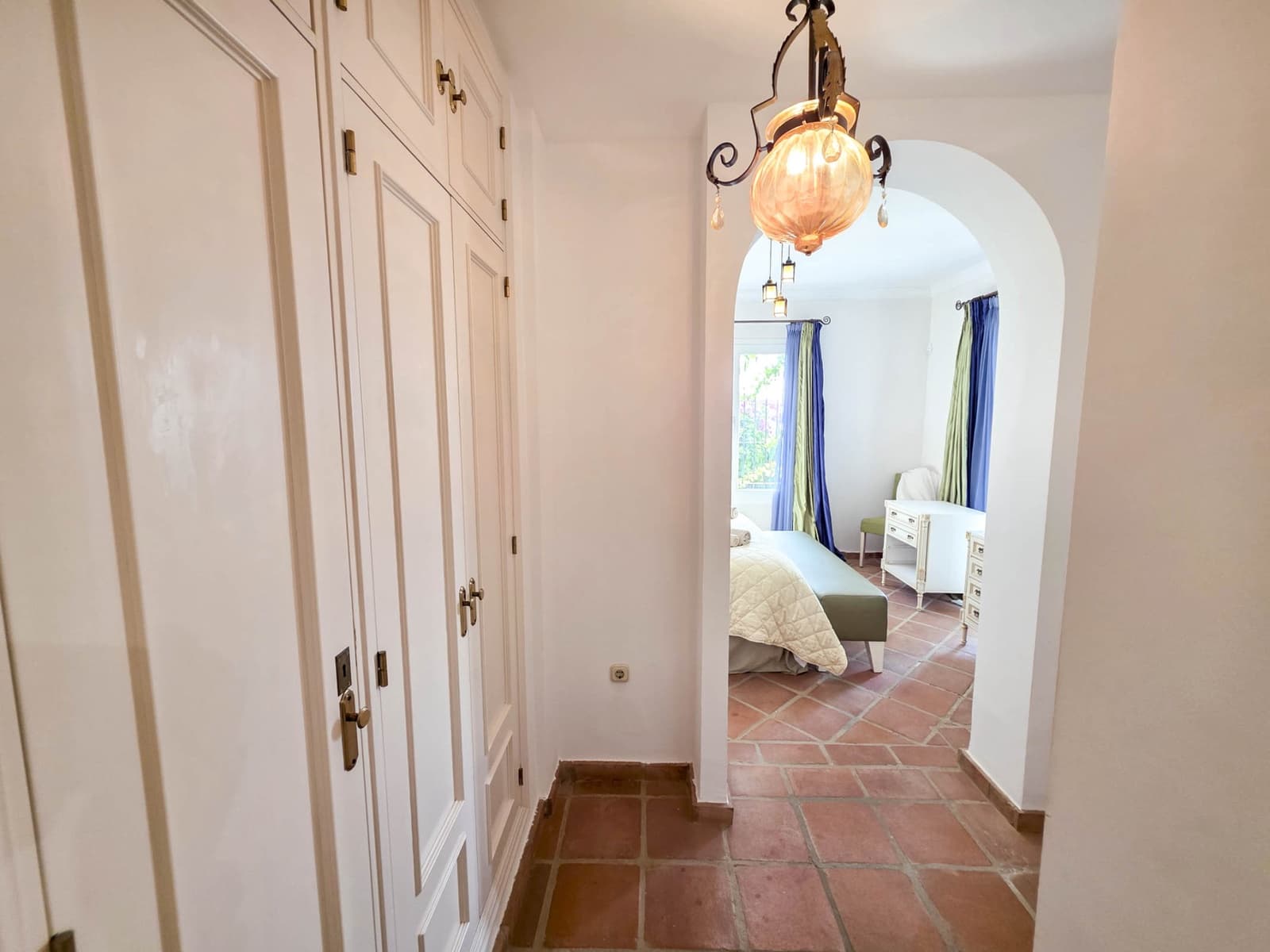 3 slaapkamer Appartement te koop in Casares met garage - € 995.000 (Ref: 9501954)