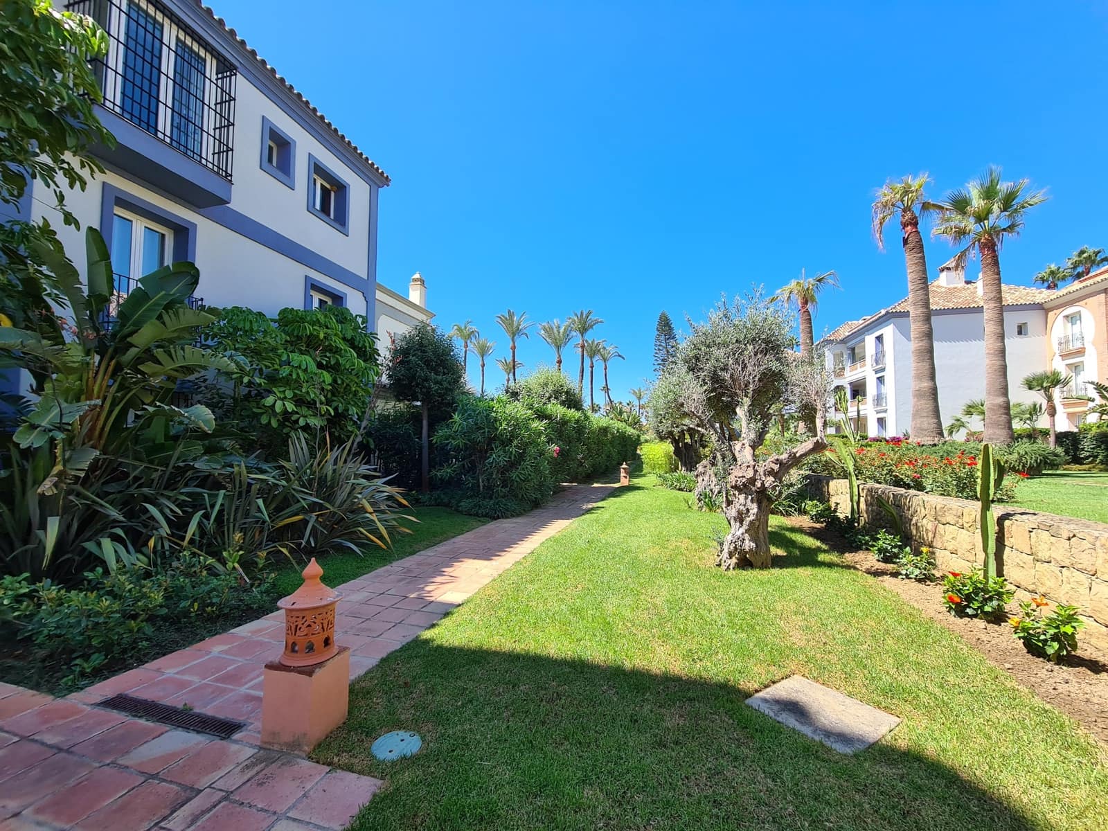 3 slaapkamer Appartement te koop in Casares met garage - € 995.000 (Ref: 9501954)
